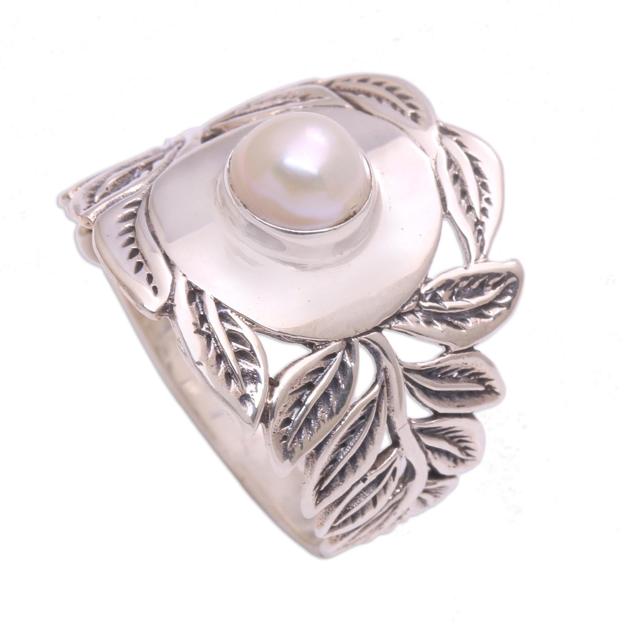 Leaf Motif Cultured Pearl Cocktail Ring from Bali - Leaf Caress