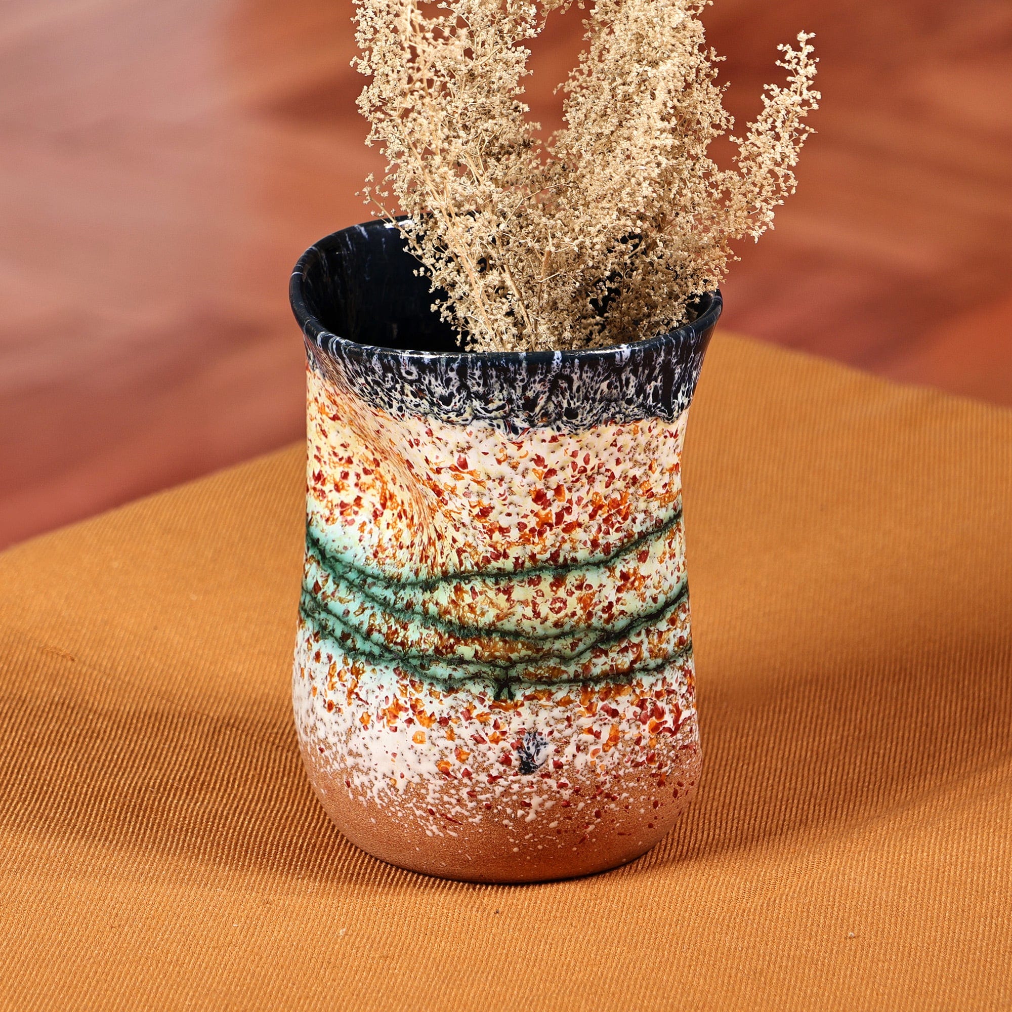 Handcrafted Modern Warm-Toned Ceramic Semi-Bouquet Vase - Intense Perception